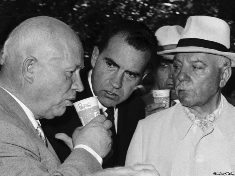 nixon and Khrushchev 